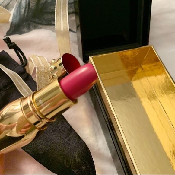 LOUBOUTIN Lipstick! - Picture 4 of 9
